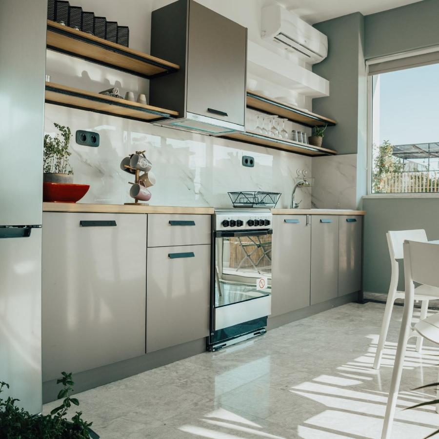 Loft With Private Parking Apartment Athena Bagian luar foto