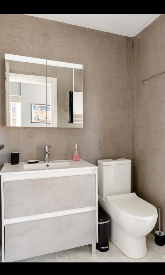 Loft With Private Parking Apartment Athena Bagian luar foto