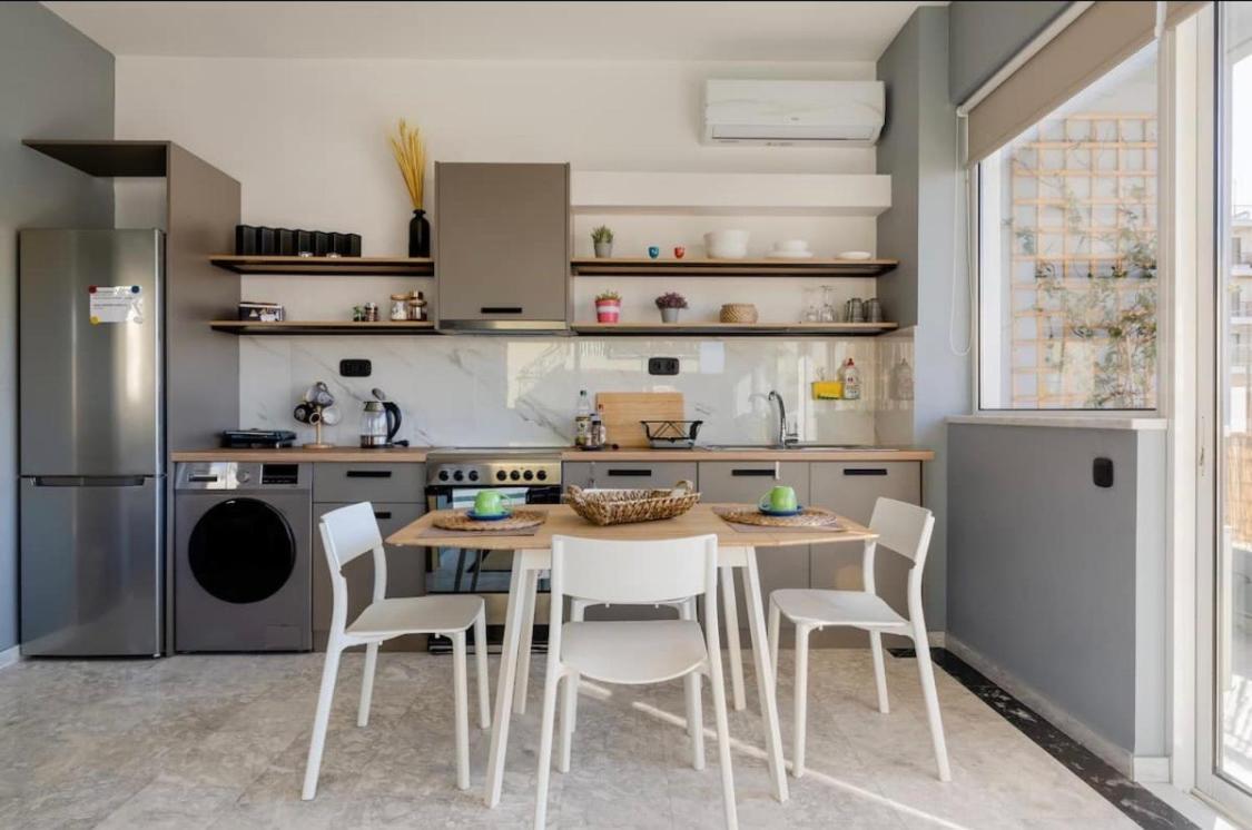 Loft With Private Parking Apartment Athena Bagian luar foto